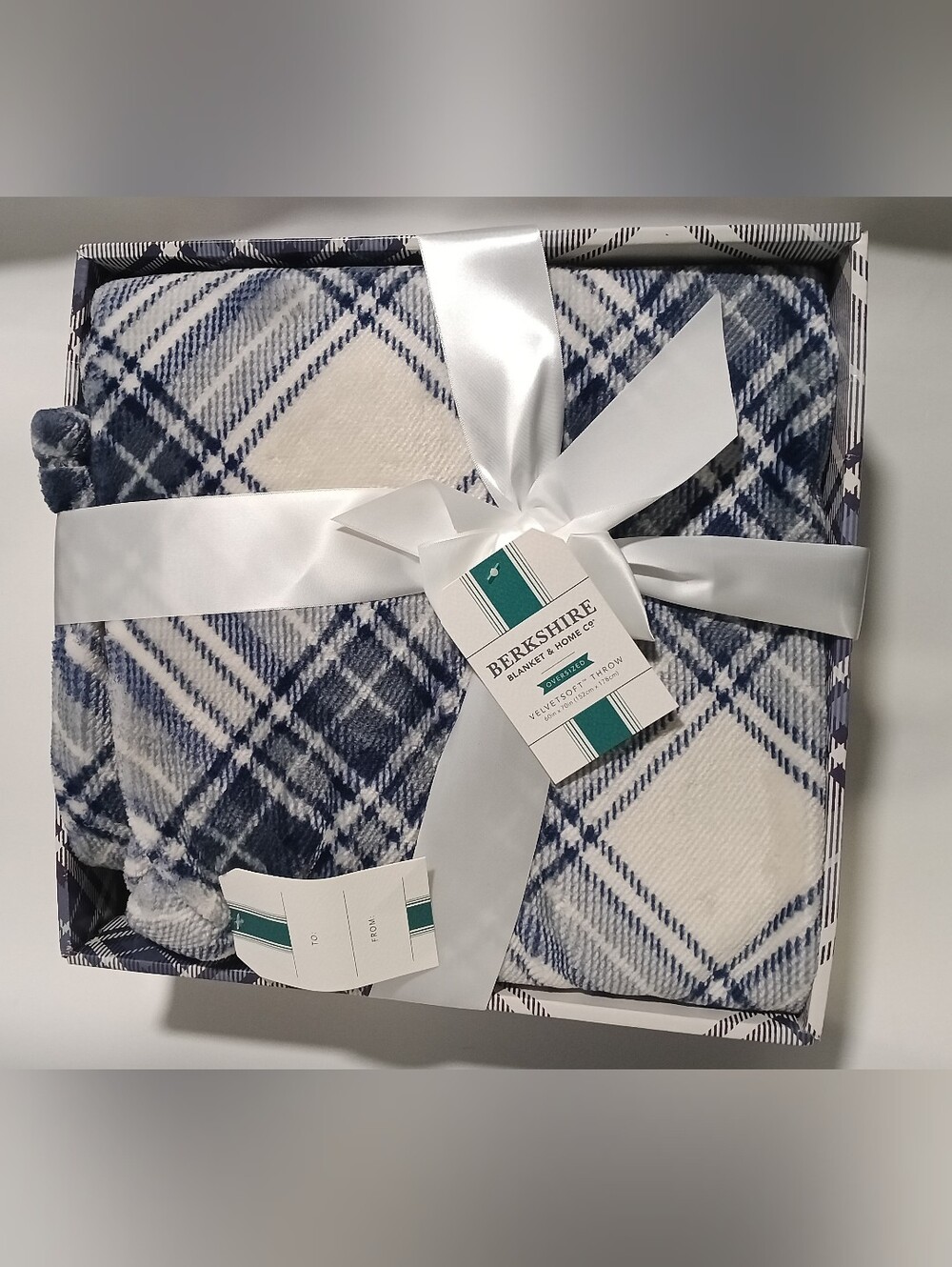 Berkshire Plush Velvet-Soft Throw Blanket - Navy & White Plaid